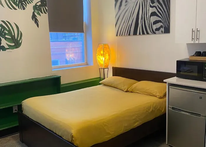 Queen Nest Hotel